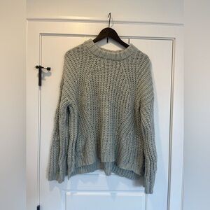 Universal Thread Gray Sweater, Size M